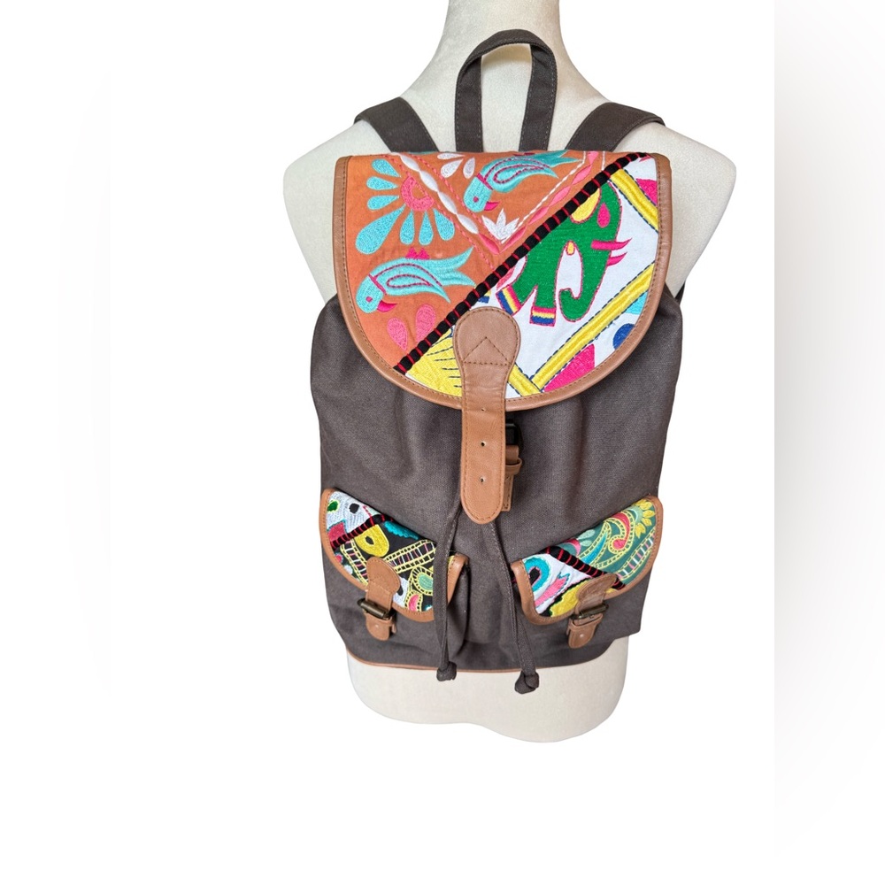 Shaun Design Embroidered Canvas Bucket Bag/Backpack Adjustable Straps Brown NWOT